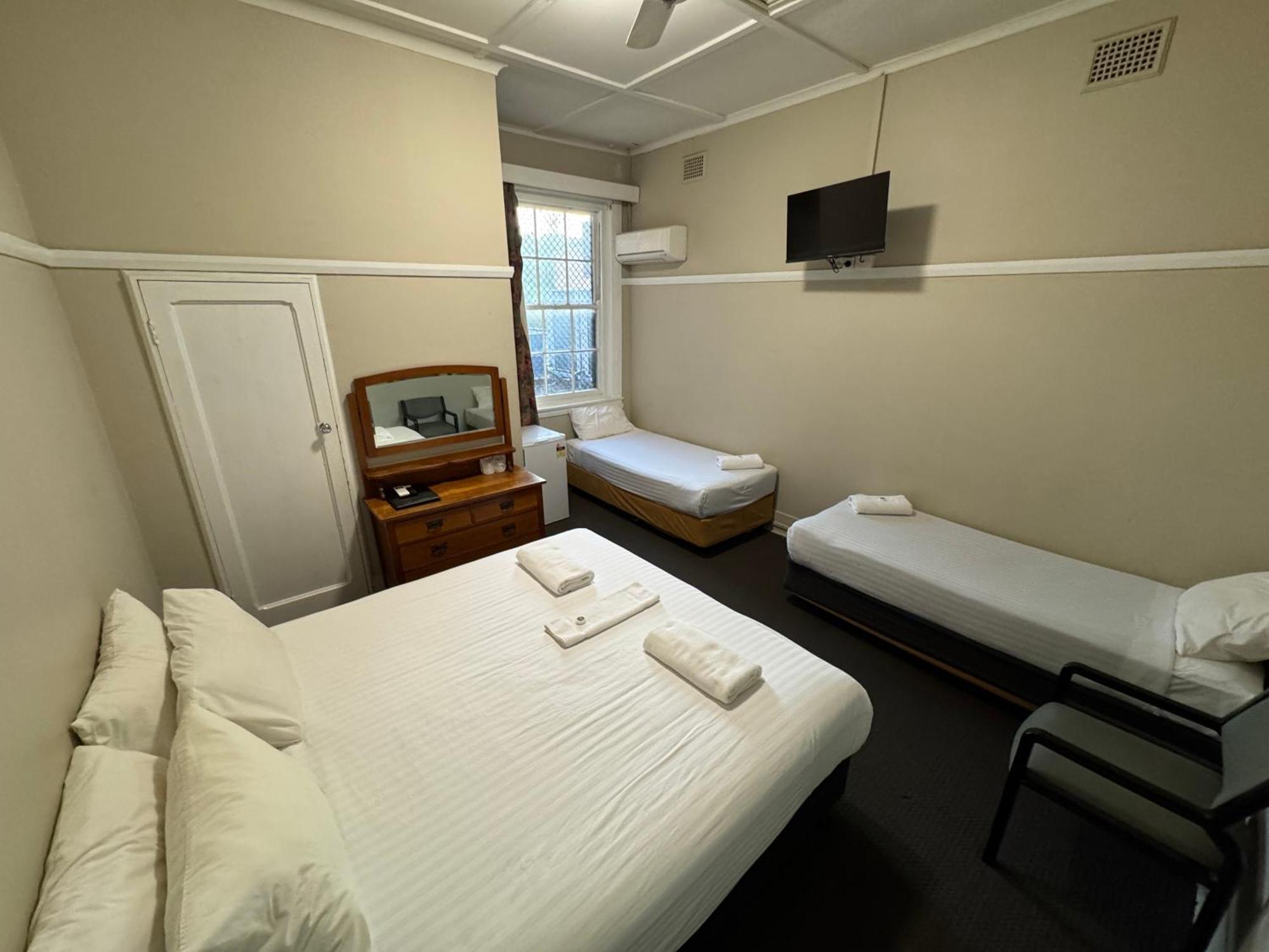 Castlereagh Hotel Dubbo Buitenkant foto