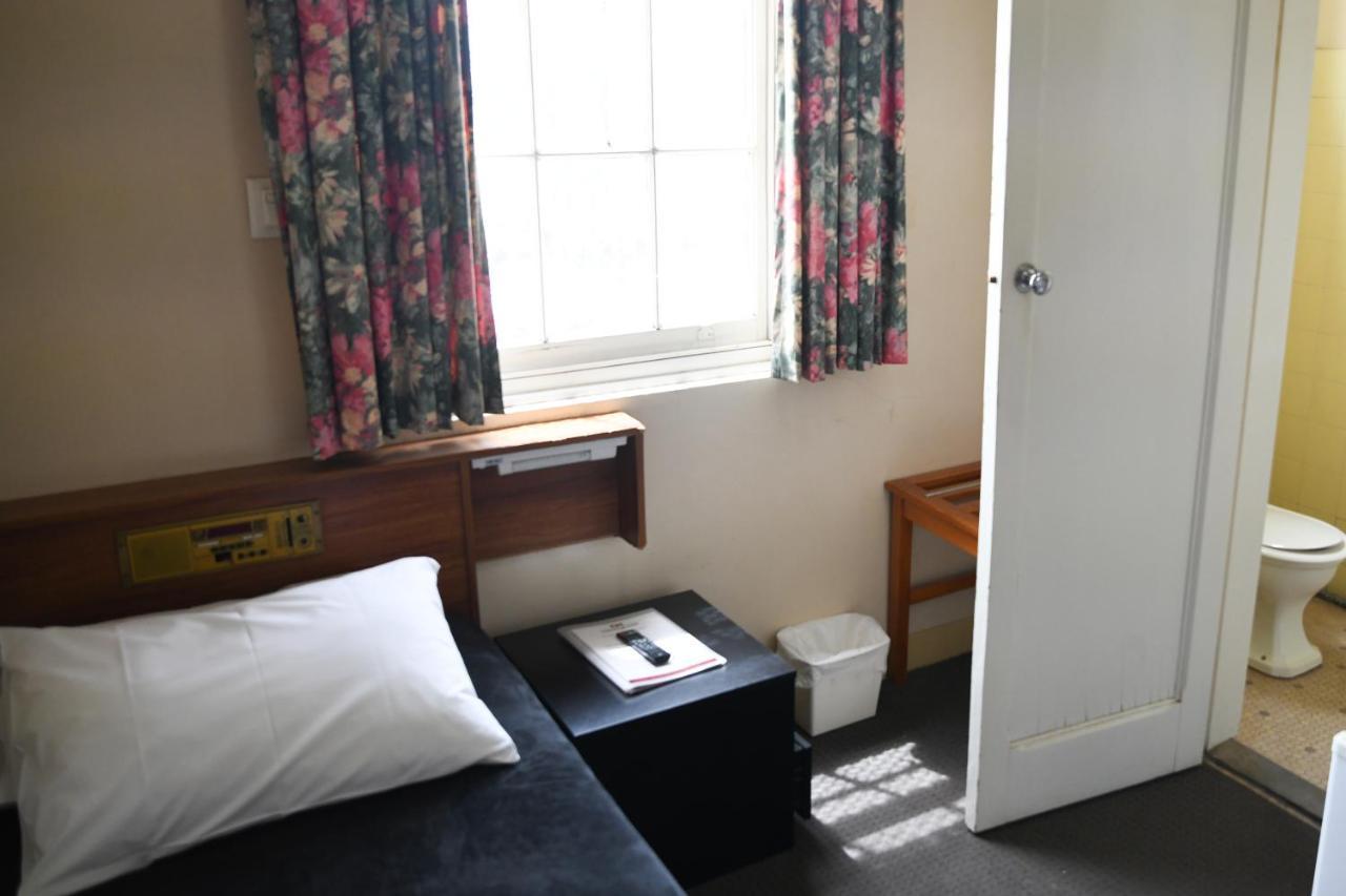 Castlereagh Hotel Dubbo Buitenkant foto